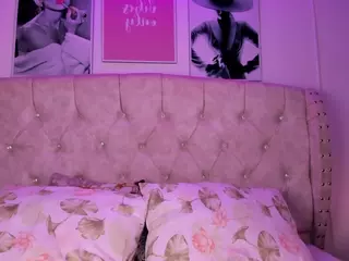 NaomiKross's Live Sex Cam Show