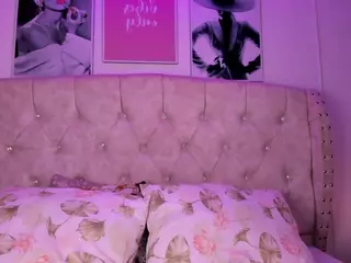 NaomiKross's Live Sex Cam Show