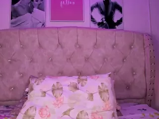NaomiKross's Live Sex Cam Show