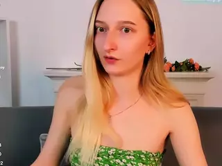 Rinaaaa's Live Sex Cam Show