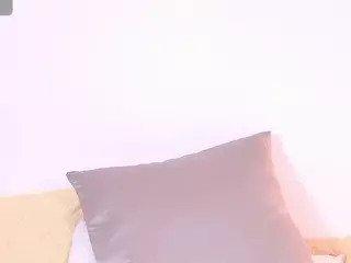 AliceeThorn's Live Sex Cam Show