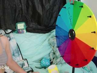 Live cam show with SaveTheBea