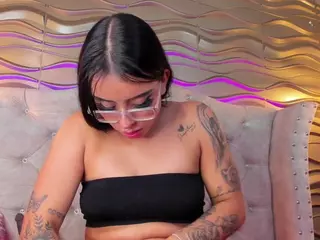 andrea-jones11's Live Sex Cam Show