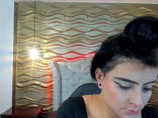 andrea-jones11's Live Sex Cam Show