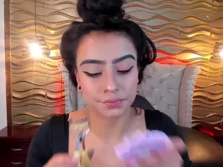 andrea-jones11's Live Sex Cam Show