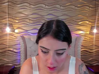 andrea-jones11's Live Sex Cam Show