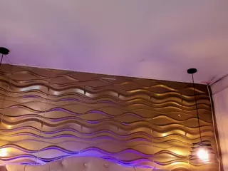 andrea-jones11's Live Sex Cam Show