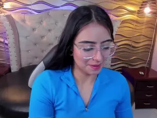 andrea-jones11's Live Sex Cam Show