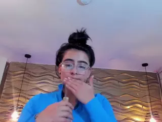 andrea-jones11's Live Sex Cam Show