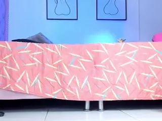 Yiovanna19's Live Sex Cam Show