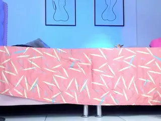 Yiovanna19's Live Sex Cam Show