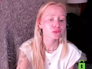 MalenaErnman's Live Sex Cam Show