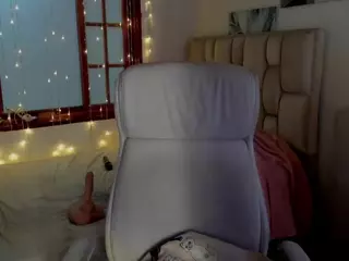 MARTINA JUICY ASS's Live Sex Cam Show