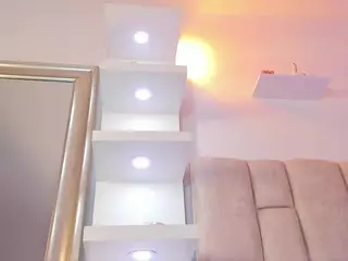 IlianaPhoenix's Live Sex Cam Show