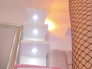 IlianaPhoenix's Live Sex Cam Show