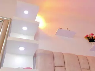 IlianaPhoenix's Live Sex Cam Show