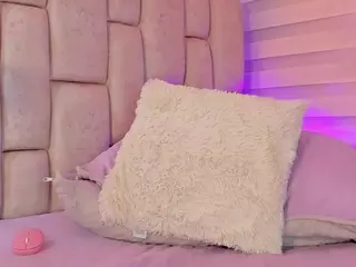 IlianaPhoenix's Live Sex Cam Show