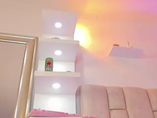 IlianaPhoenix's Live Sex Cam Show