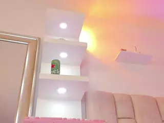 IlianaPhoenix's Live Sex Cam Show