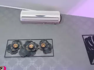 neytirimoon's Live Sex Cam Show