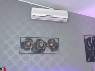 neytirimoon's Live Sex Cam Show