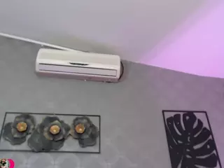 neytirimoon's Live Sex Cam Show