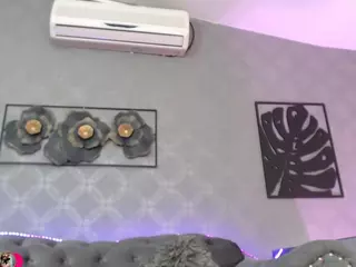neytirimoon's Live Sex Cam Show