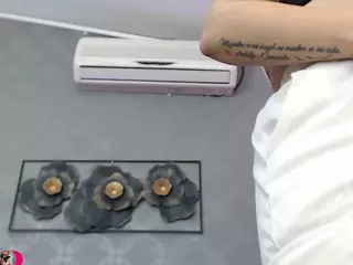 neytirimoon's Live Sex Cam Show