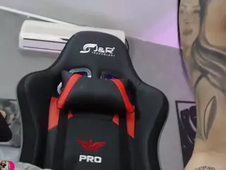 neytirimoon's Live Sex Cam Show