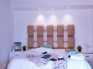 P A U L I NA's Live Sex Cam Show