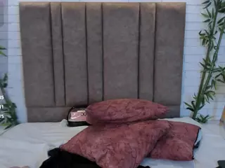 P A U L I NA's Live Sex Cam Show