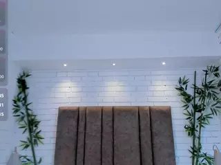P A U L I NA's Live Sex Cam Show