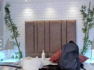 P A U L I NA's Live Sex Cam Show