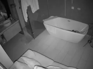 Casa Salsa Bathroom 2's Live Sex Cam Show
