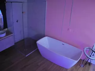 Casa Salsa Bathroom 2's Live Sex Cam Show
