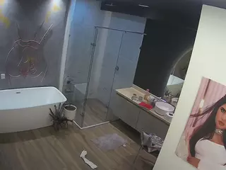 Casa Salsa Bathroom 4's Live Sex Cam Show
