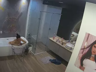 Casa Salsa Bathroom 4's Live Sex Cam Show