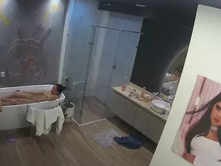 Casa Salsa Bathroom 4's Live Sex Cam Show