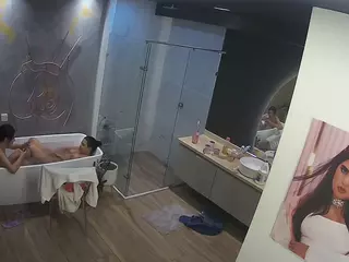 Casa Salsa Bathroom 4's Live Sex Cam Show