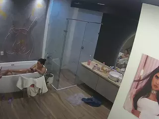 Casa Salsa Bathroom 4's Live Sex Cam Show