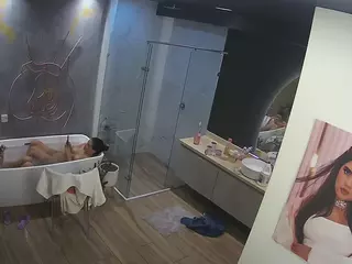 Casa Salsa Bathroom 4's Live Sex Cam Show