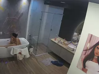 Casa Salsa Bathroom 4's Live Sex Cam Show