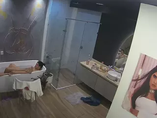 Casa Salsa Bathroom 4's Live Sex Cam Show