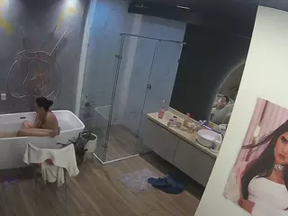 Casa Salsa Bathroom 4's Live Sex Cam Show