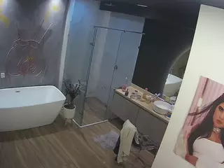 Casa Salsa Bathroom 4's Live Sex Cam Show