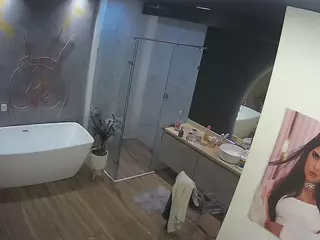 Casa Salsa Bathroom 4's Live Sex Cam Show