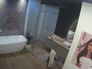 Casa Salsa Bathroom 4's Live Sex Cam Show