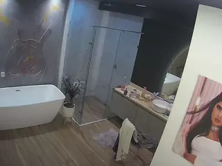 Casa Salsa Bathroom 4's Live Sex Cam Show