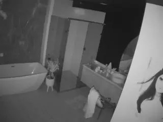 Casa Salsa Bathroom 4's Live Sex Cam Show