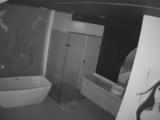 Casa Salsa Bathroom 4's Live Sex Cam Show